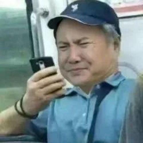 王星越场外吃瓜